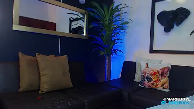 Markboyl online show from December 6, 2024, 2:33 pm