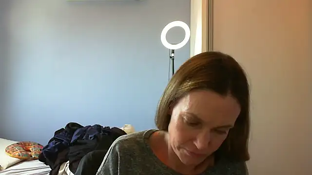 Annylove1 online show from November 7, 2025, 2:54 pm