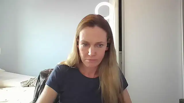 Annylove1 online show from November 27, 2025, 3:34 pm