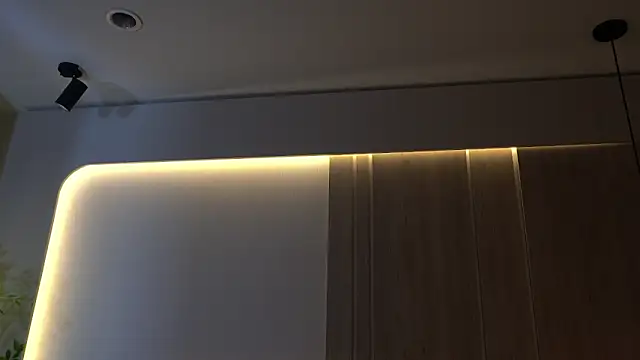 Snapshot of KalaBeckett_ chatting on April 10, 2026, 10:55 am KalaBeckett online show from April 10, 2026, 10:55 am