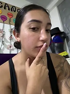 Hannahoff online show from March 7, 2025, 3:19 am