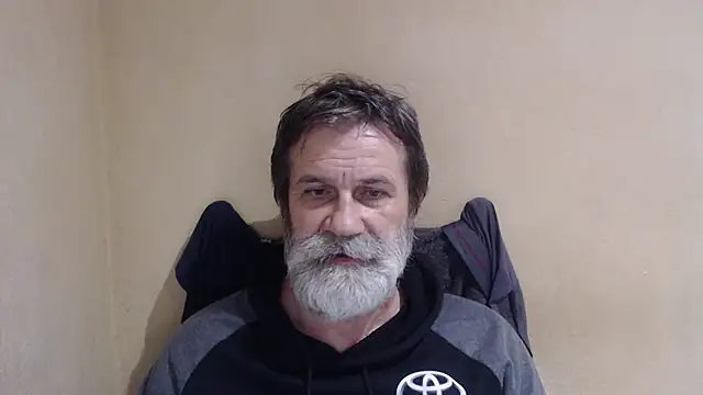 Snapshot of AlexNudo chatting on November 14, 2025, 9:46 am AlexNudo online show from November 14, 2025, 9:46 am