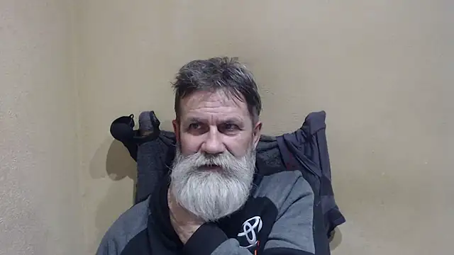 Snapshot of AlexNudo chatting on February 20, 2026, 9:28 pm AlexNudo online show from February 20, 2026, 9:28 pm