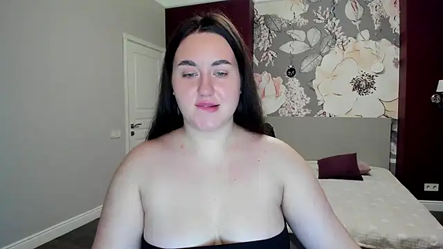 Snapshot of Roxie_Bradley chatting on November 29, 2025, 6:35 am Roxie Bradley online show from November 29, 2025, 6:35 am