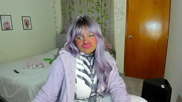 Snapshot of charlott7 chatting on November 27, 2025, 2:01 am charlott7 online show from November 27, 2025, 2:01 am