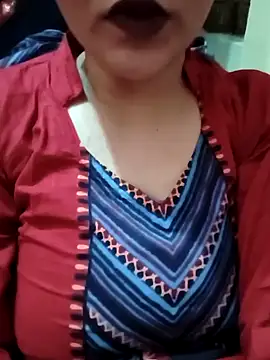 Snapshot of Scholl_girl143 chatting on May 7, 2026, 7:45 am Scholl girl143 online show from May 7, 2026, 7:45 am