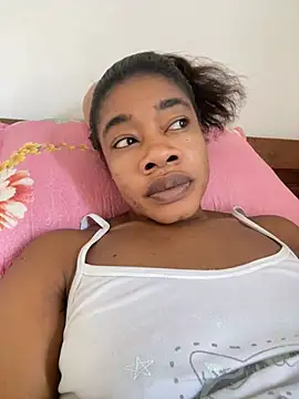 Snapshot of _yisela_ chatting on May 31, 2026, 8:53 pm yisela online show from May 31, 2026, 8:53 pm