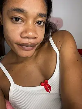 Snapshot of _yisela_ chatting on May 28, 2026, 4:09 am yisela online show from May 28, 2026, 4:09 am