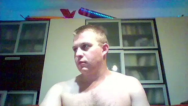 Matttthees online show from November 1, 2025, 8:57 pm