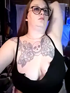 Snapshot of edgexchaos chatting on February 11, 2026, 4:56 am edgexchaos online show from February 11, 2026, 4:56 am