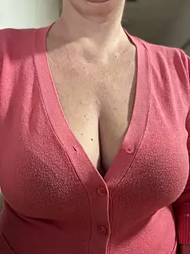 Snapshot of sweetmystery1 chatting on February 23, 2025, 6:23 pm sweetmystery1 online show from February 23, 2025, 6:23 pm