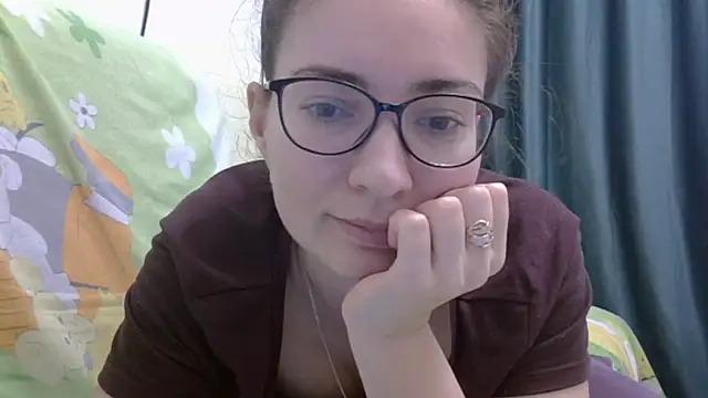 Ashleyspice online show from March 10, 2025, 12:49 pm