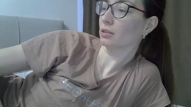 Ashleyspice online show from April 3, 2026, 5:25 am