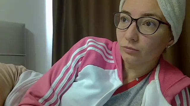 Ashleyspice online show from September 25, 2025, 5:24 am