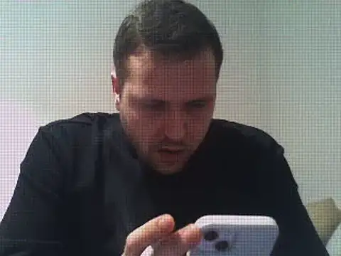 Snapshot of ikspeb91 chatting on January 20, 2025, 7:04 pm ikspeb91 online show from January 20, 2025, 7:04 pm