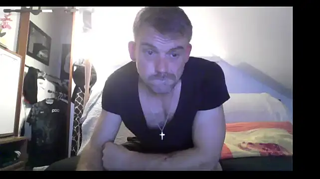 Cambitchboy online show from April 6, 2026, 1:01 am