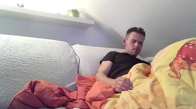 Snapshot of Cambitchboy chatting on February 23, 2025, 5:23 am Cambitchboy online show from February 23, 2025, 5:23 am