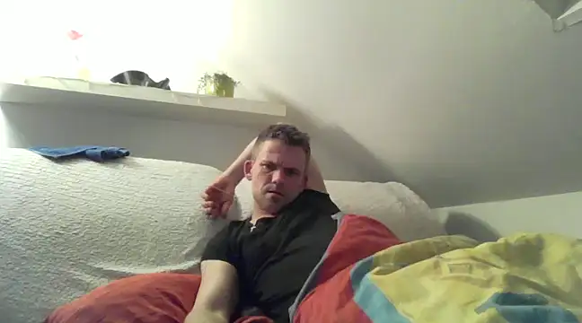 Snapshot of Cambitchboy chatting on February 2, 2025, 11:32 pm Cambitchboy online show from February 2, 2025, 11:32 pm