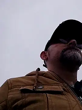 Snapshot of BuckWessle chatting on February 16, 2025, 10:32 am BuckWessle online show from February 16, 2025, 10:32 am