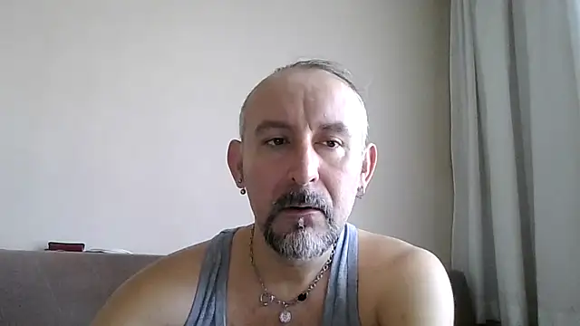 Snapshot of BuckWessle chatting on November 15, 2025, 10:41 am BuckWessle online show from November 15, 2025, 10:41 am