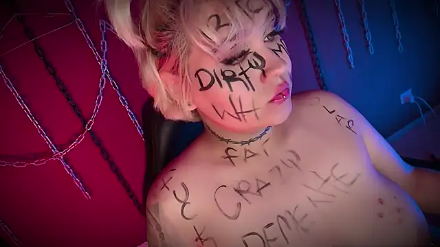 Snapshot of Laura_takint chatting on March 1, 2025, 10:21 pm Laura takint online show from March 1, 2025, 10:21 pm