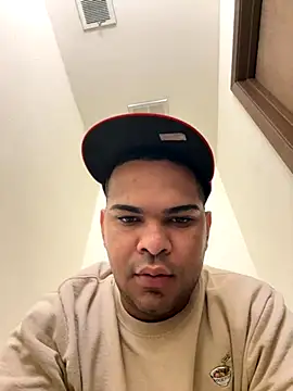 Snapshot of marhi32 chatting on October 28, 2025, 11:31 am marhi32 online show from October 28, 2025, 11:31 am