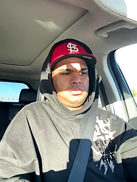 Snapshot of marhi32 chatting on November 5, 2025, 1:36 pm marhi32 online show from November 5, 2025, 1:36 pm