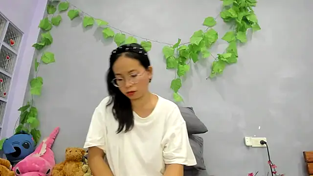 loveley jenny online show from July 3, 2026, 5:36 am