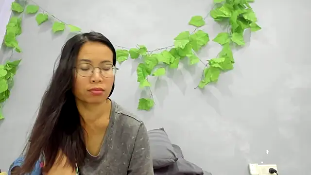 loveley jenny online show from April 9, 2026, 11:16 am