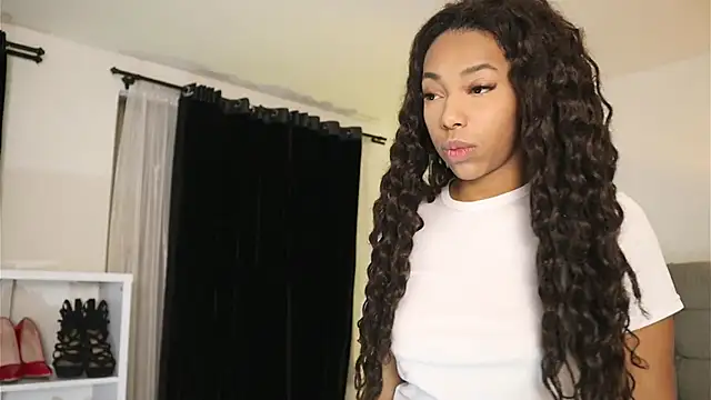 Snapshot of Valeriestyle chatting on March 11, 2025, 3:47 am Valeriestyle online show from March 11, 2025, 3:47 am