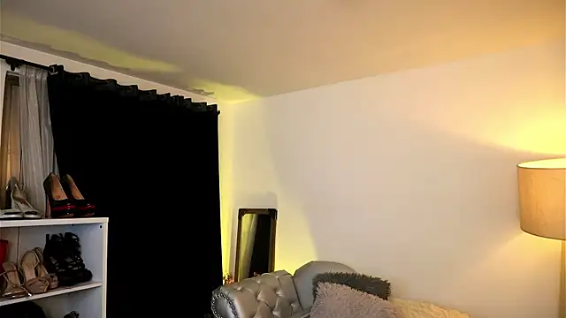 Snapshot of Valeriestyle chatting on September 22, 2025, 3:45 am Valeriestyle online show from September 22, 2025, 3:45 am