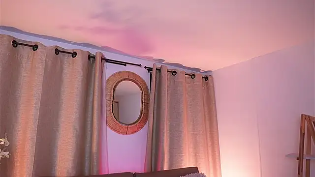 Snapshot of Valeriestyle chatting on November 11, 2025, 3:56 am Valeriestyle online show from November 11, 2025, 3:56 am