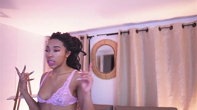 Snapshot of Valeriestyle chatting on November 18, 2025, 3:54 am Valeriestyle online show from November 18, 2025, 3:54 am