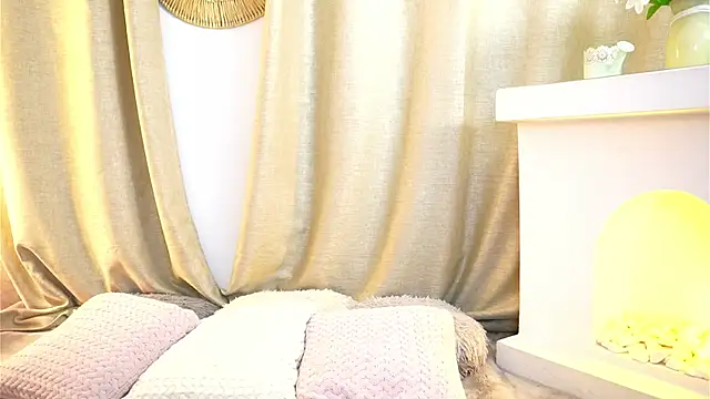 Valeriestyle online show from May 25, 2026, 4:34 am