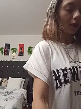 Snapshot of Pinkye_skarlet chatting on June 1, 2026, 8:03 am Pinkye skarlet online show from June 1, 2026, 8:03 am