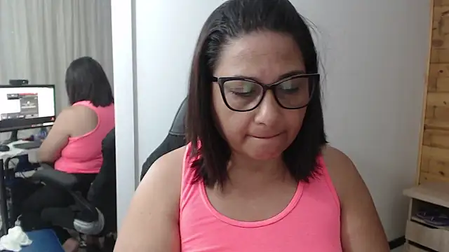 Katha Marck online show from February 8, 2026, 10:02 am