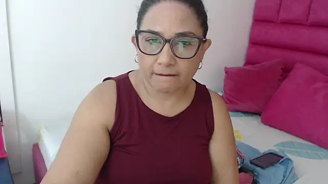 Katha Marck online show from May 19, 2026, 12:45 pm