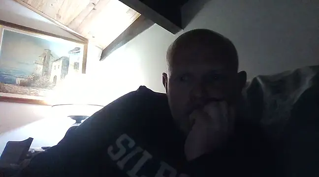 Snapshot of davigochi77bcn chatting on March 16, 2025, 10:09 pm davigochi77bcn online show from March 16, 2025, 10:09 pm