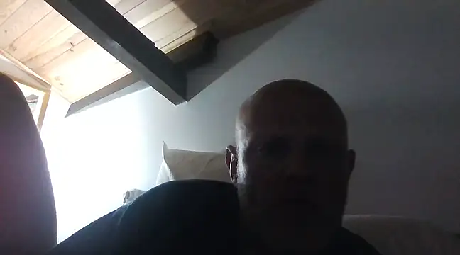 Snapshot of davigochi77bcn chatting on March 19, 2025, 10:31 pm davigochi77bcn online show from March 19, 2025, 10:31 pm