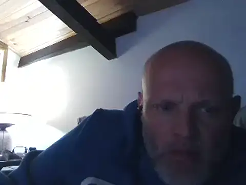 Snapshot of davigochi77bcn chatting on March 7, 2025, 11:05 pm davigochi77bcn online show from March 7, 2025, 11:05 pm