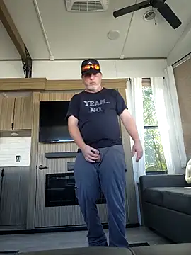 Hotredheadandtoungelasher online show from November 17, 2025, 4:11 pm