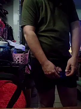 Hotredheadandtoungelasher online show from March 7, 2026, 9:37 am