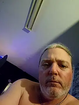 Hotredheadandtoungelasher online show from December 21, 2025, 12:29 pm