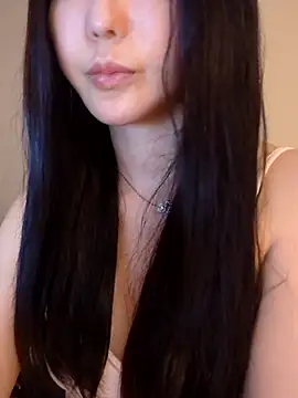 Snapshot of TBgril chatting on July 4, 2026, 1:59 pm TBgril online show from July 4, 2026, 1:59 pm