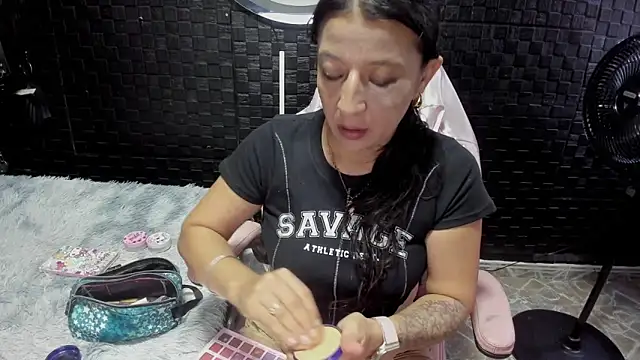 Snapshot of mature_sexi40 chatting on January 17, 2026, 12:09 pm mature sexi40 online show from January 17, 2026, 12:09 pm