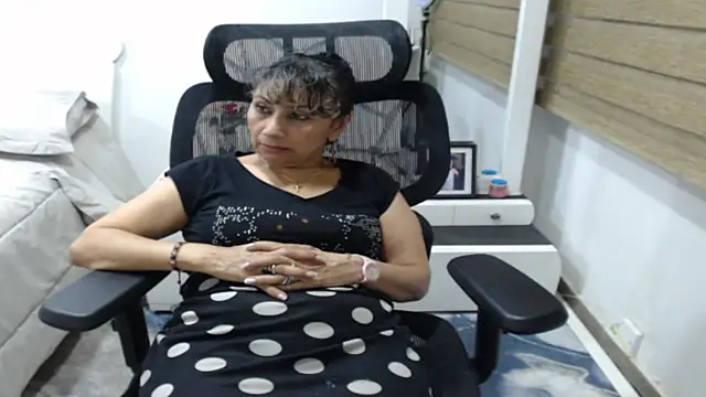 Snapshot of jesy_hot chatting on June 3, 2026, 11:53 pm jesy hot online show from June 3, 2026, 11:53 pm