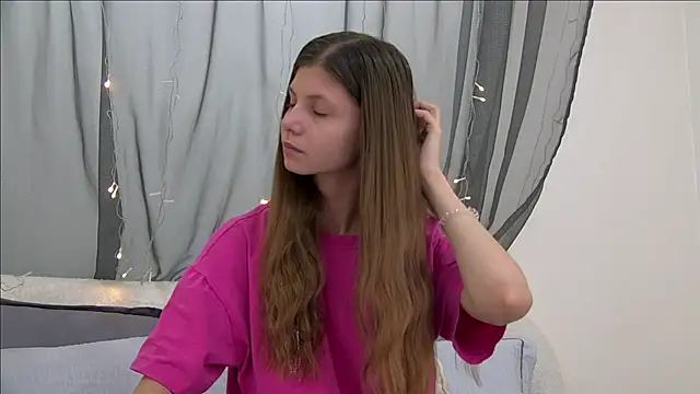 Snapshot of AudreyBarlow chatting on November 4, 2025, 6:17 am AudreyBarlow online show from November 4, 2025, 6:17 am