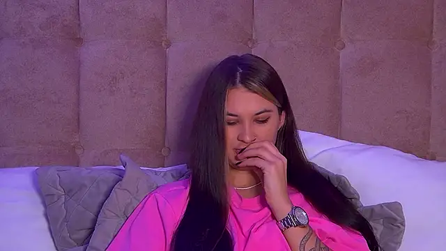 Snapshot of RachelSimpson chatting on March 12, 2025, 12:42 am RachelSimpson online show from March 12, 2025, 12:42 am