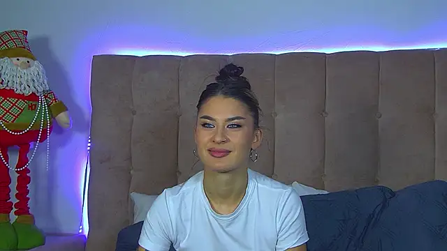 Snapshot of RachelSimpson chatting on December 2, 2025, 6:31 pm RachelSimpson online show from December 2, 2025, 6:31 pm