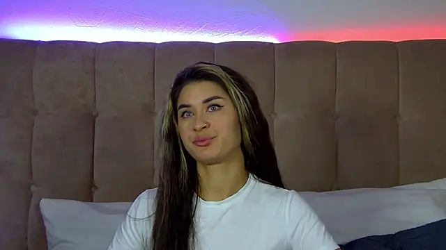 Snapshot of RachelSimpson chatting on October 17, 2025, 6:32 pm RachelSimpson online show from October 17, 2025, 6:32 pm